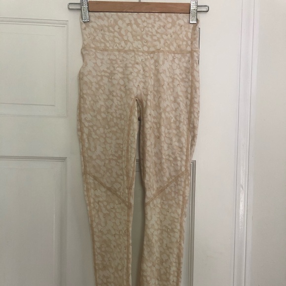 Fabletics Legging - New with Tags! - Picture 3 of 6